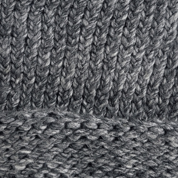 Hand Crafted Women's Mixed Gray Knit Beanie NEW - Picture 3 of 3